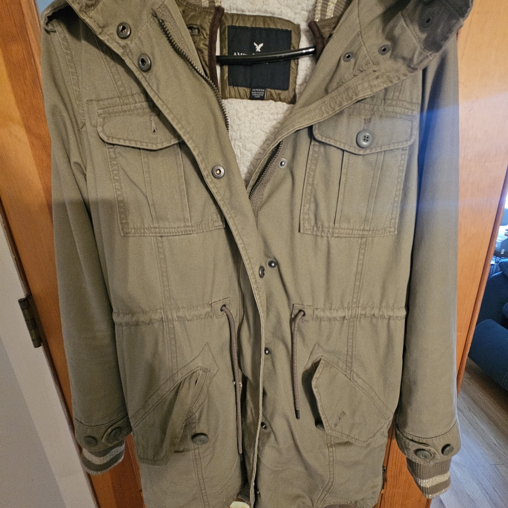 American Eagle Khaki Green Jacket Sherpa Lined With Removal Lining - Heavy
